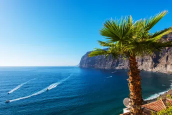 Los Gigantes cliffs