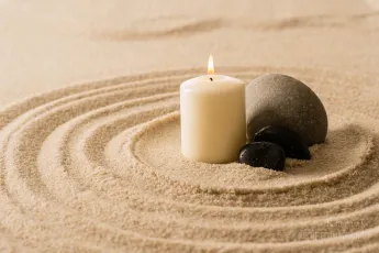 Spa atmosphere candle