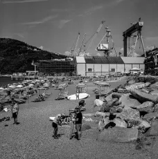 Estiuejant sota la drassana / Summertime... under the shipyard