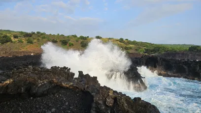 Huge surf at End Of The World resulting from Hurricane Lowell