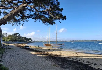 Les beaux voiliers sur cale, grève du port, Carantec, Haut-Léon, Finistère, Bretagne