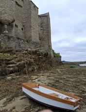 Dans l'estran, port du Conquet, Finistère, Bretagne