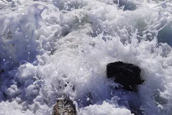 Crashing wave