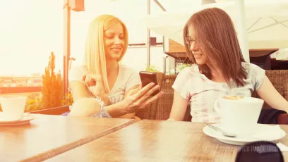 Girlfriends at a cafe