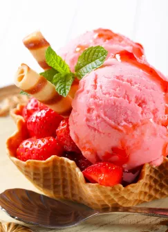 Strawberry ice cream