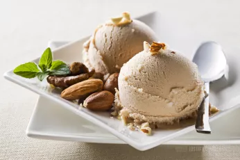 Fresh hazelnut ice cream