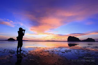 Photographer takes a good shot