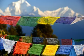 Prayer flags on Poon Hill