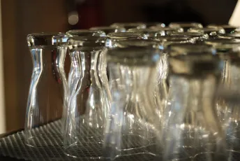 Lake-George_Upstate-New-York_Seamboat_Glasses_6-15-2024_Sam-Knaus