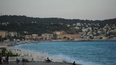 7.50 PM - French Riviera - Nice - France