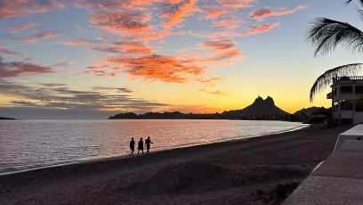 Beach sunset from Conquistador