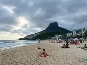 Praia do Leblon e Dois Irmãos