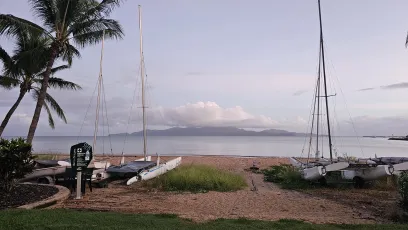 Townsville - Magnetic Island from Strand