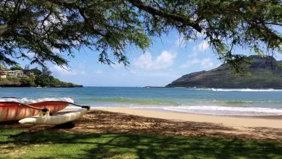 Kalapaki Beach on Nawiliwili Bay