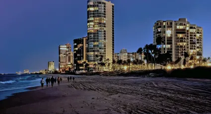 Gulf Shore Boulevard skyline, City of Naples, Collier County, Florida, USA