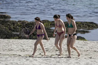 Beach girls