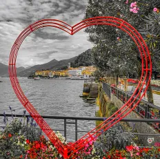 Love on Lake Como