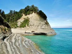 Cape Drastis Beach, Esperii