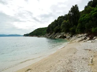 Vouvalomadria Beach (Erimitis,) Kassiopeia